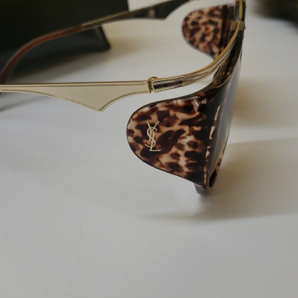 SAINT LAURENT AMELIA Brown Gold Sunglasses Classic Round Frame - Picture 2 of 6